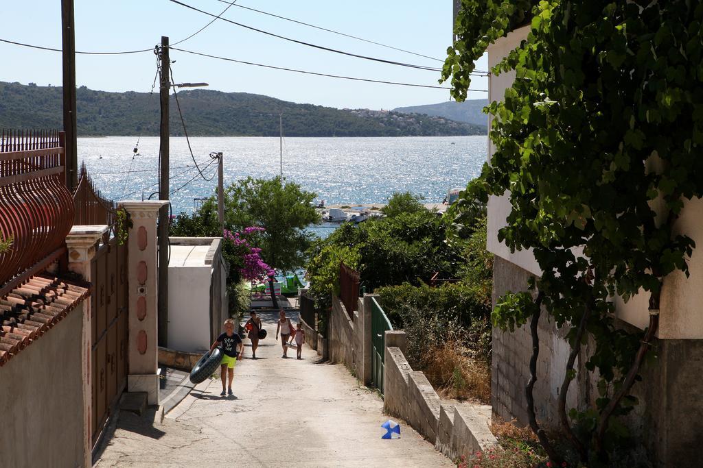 Apartments Jasmin Trogir Ngoại thất bức ảnh
