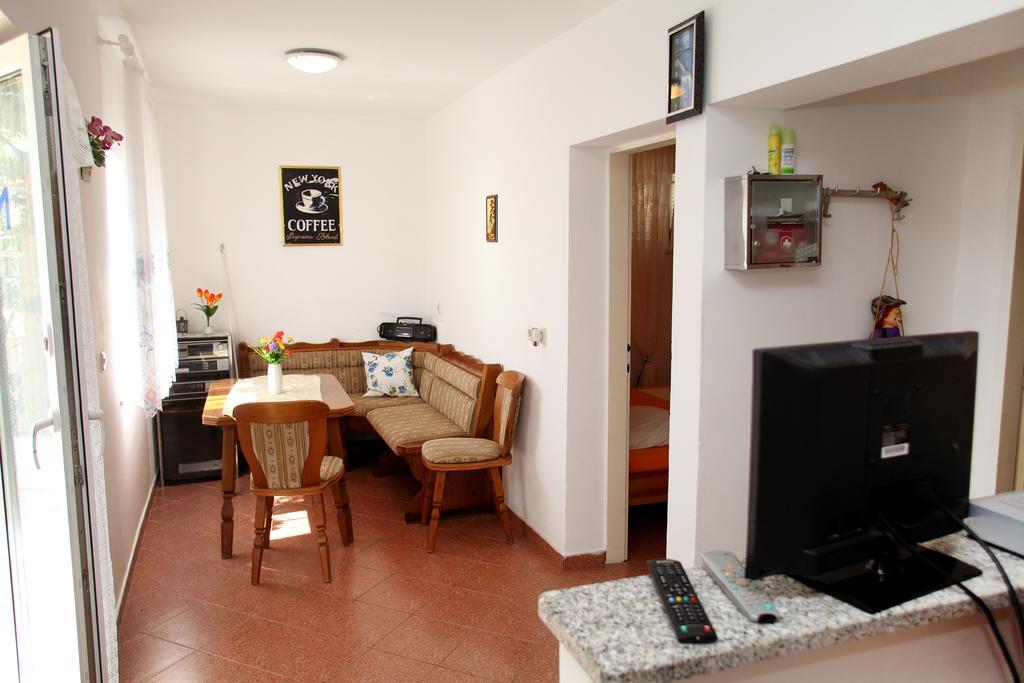 Apartments Jasmin Trogir Ngoại thất bức ảnh
