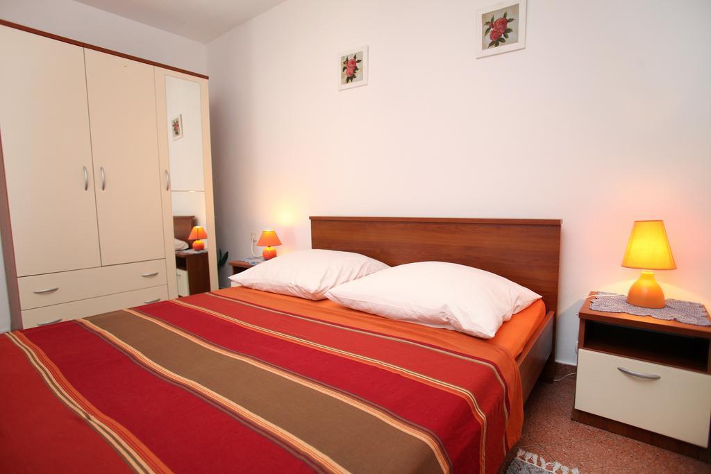 Apartments Jasmin Trogir Ngoại thất bức ảnh