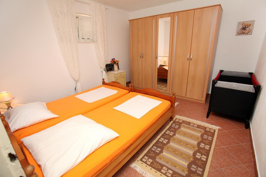 Apartments Jasmin Trogir Ngoại thất bức ảnh