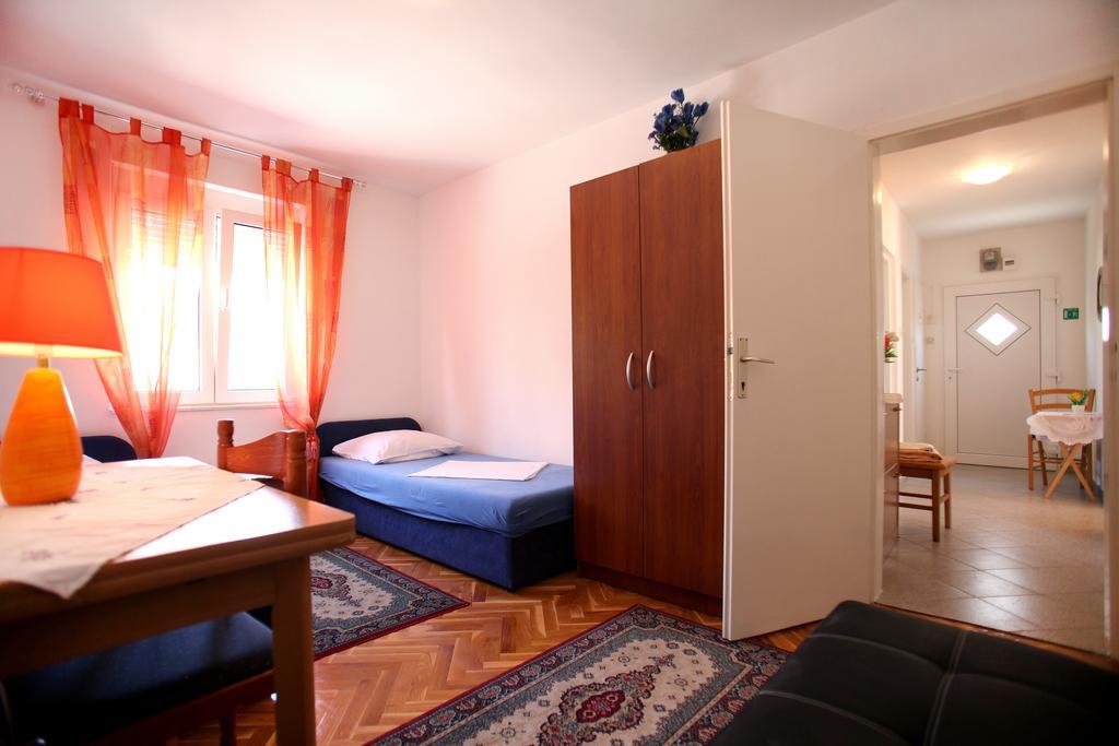 Apartments Jasmin Trogir Ngoại thất bức ảnh