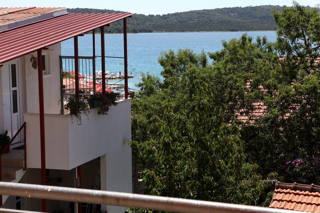 Apartments Jasmin Trogir Ngoại thất bức ảnh
