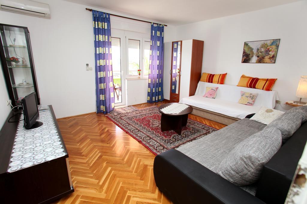 Apartments Jasmin Trogir Ngoại thất bức ảnh